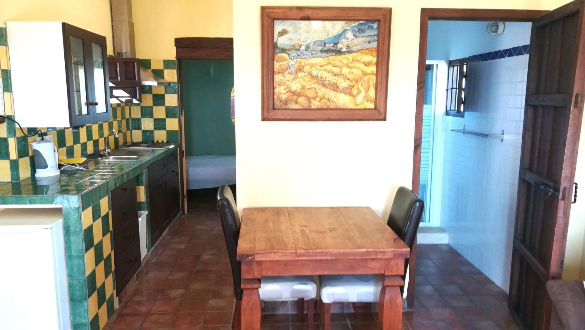 Castle Tower Ground Floor Apartment In Rural Holiday Park 'Cezanne' Tolox Exterior photo